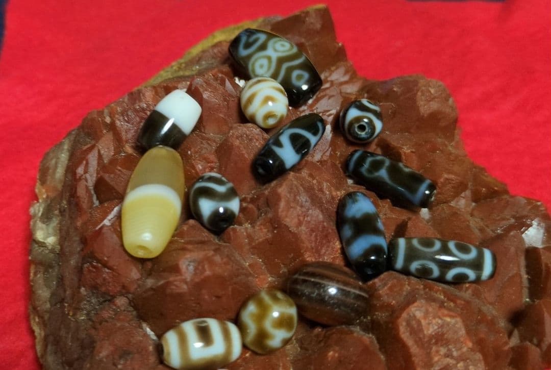 水蓮花天珠【グリーンターラ】