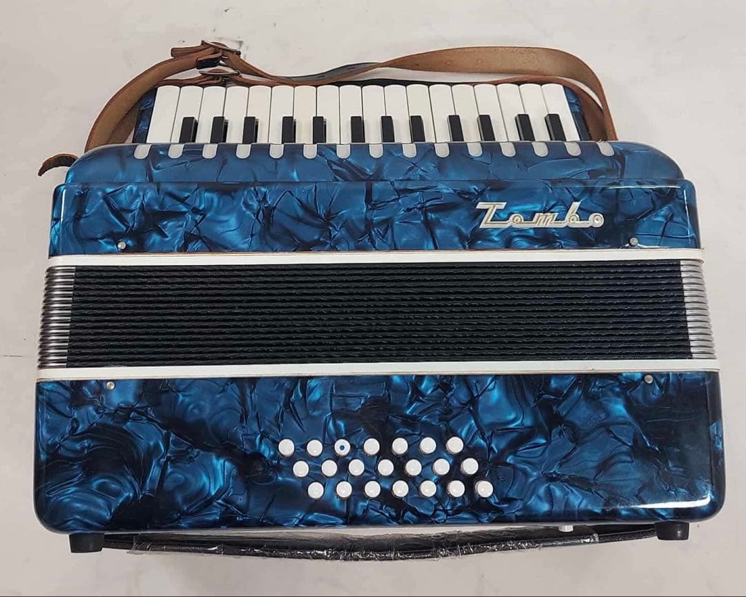 訳あり品】TOMBO アコーディオン 30鍵盤 No.211 ハードケース付き