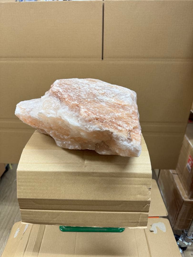 ヒルコス　helcos ヒマラヤ岩塩かたまり　21kg. 料亭　サロン　風水