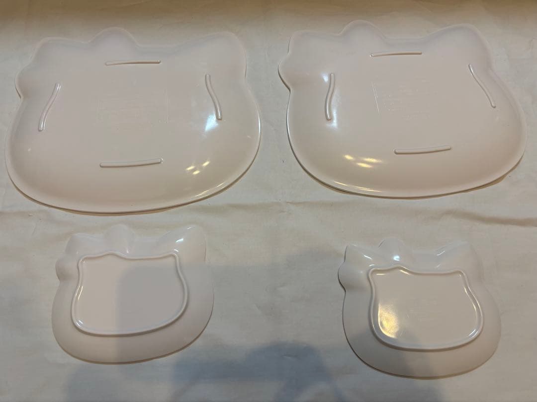 Radyハローキティお皿 4枚セット