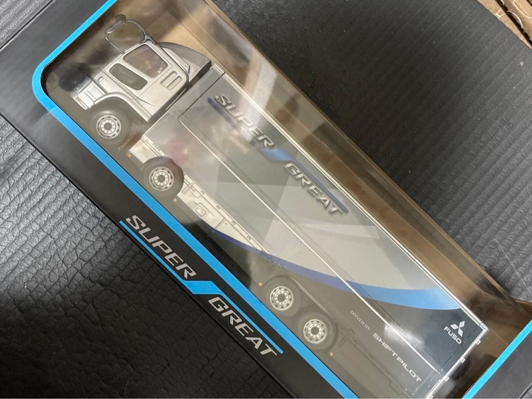 1/43 三菱　ふそう　スーパーグレート　2台セット　ミニカー