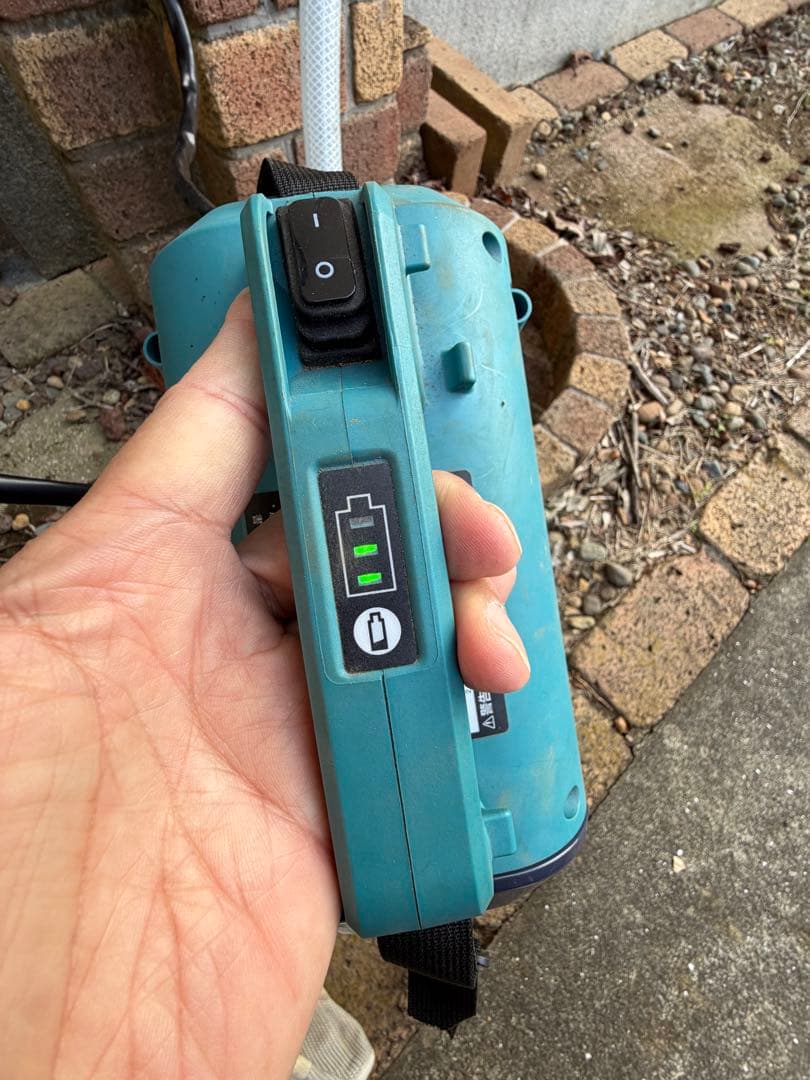 マキタ製　充電式噴霧器(バッテリー含まず)