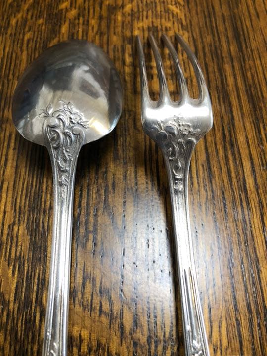 銀製カトラリー　スプーン&フォーク　箱付き　高級　セット