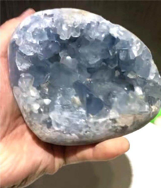 天然アクアマリン原石B0110/DZR/160A