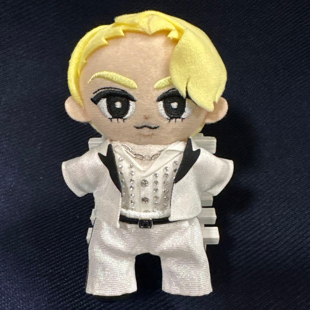 りんちゃん　ラウールさんアクスタ衣装風