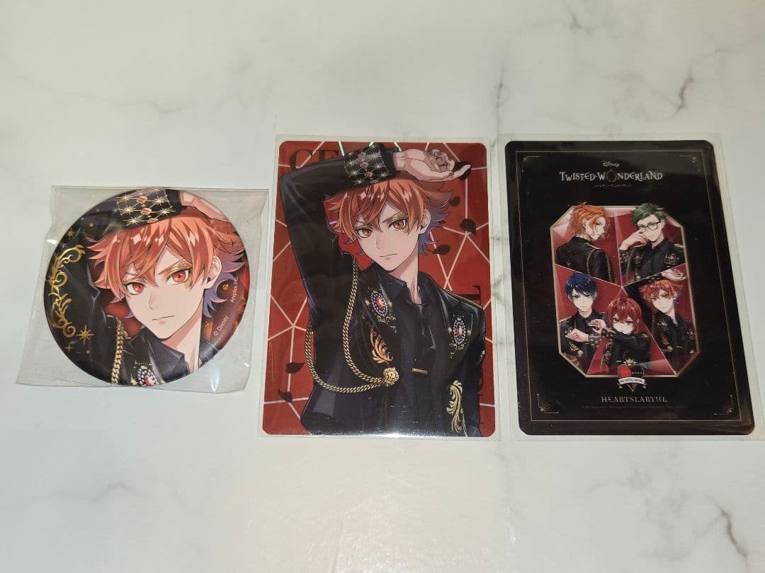 ツイステ エース ハーツラビュル寮 ブレジュ オーロラカード 缶バッジ