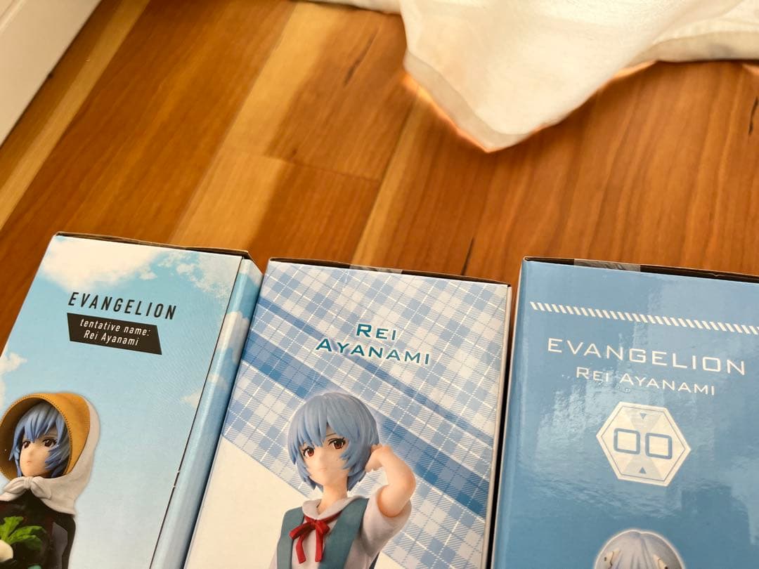 エヴァ一番くじ綾波レイ制服ロングヘアアヤナミレイ（仮称）C賞E賞