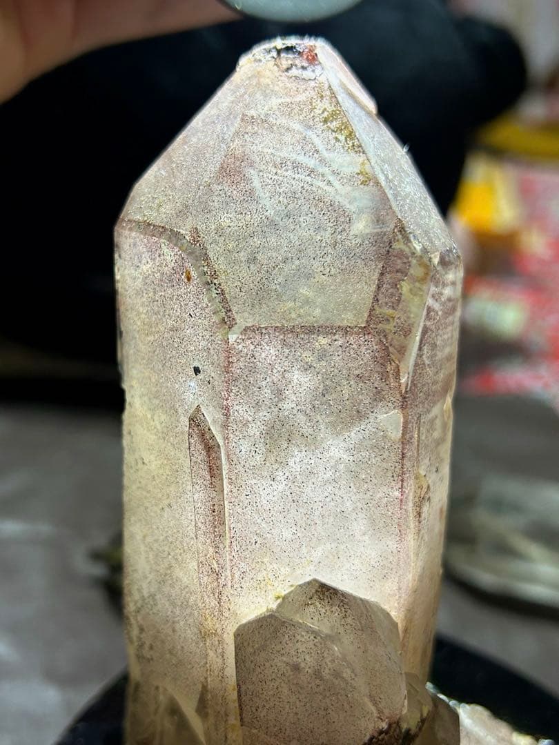 ☆最高級品！帝王秘宝！ブラック　レッド　スーパーセブン　水晶　クラスター　原石