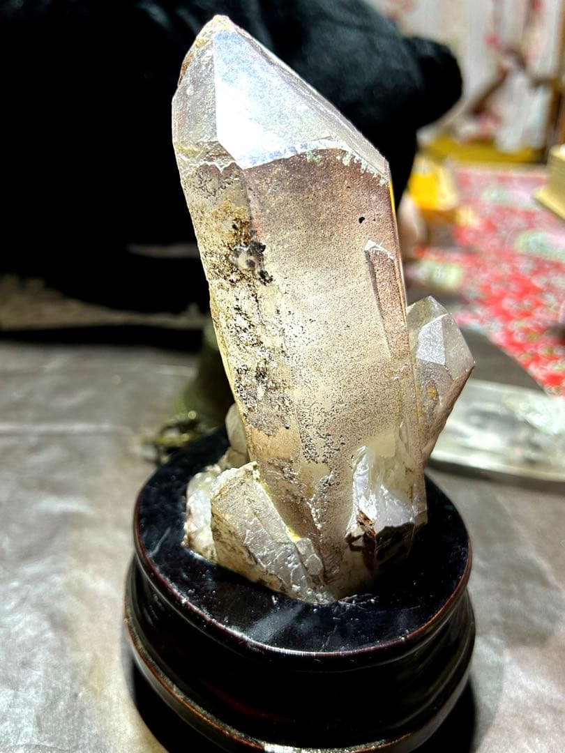 ☆最高級品！帝王秘宝！ブラック　レッド　スーパーセブン　水晶　クラスター　原石