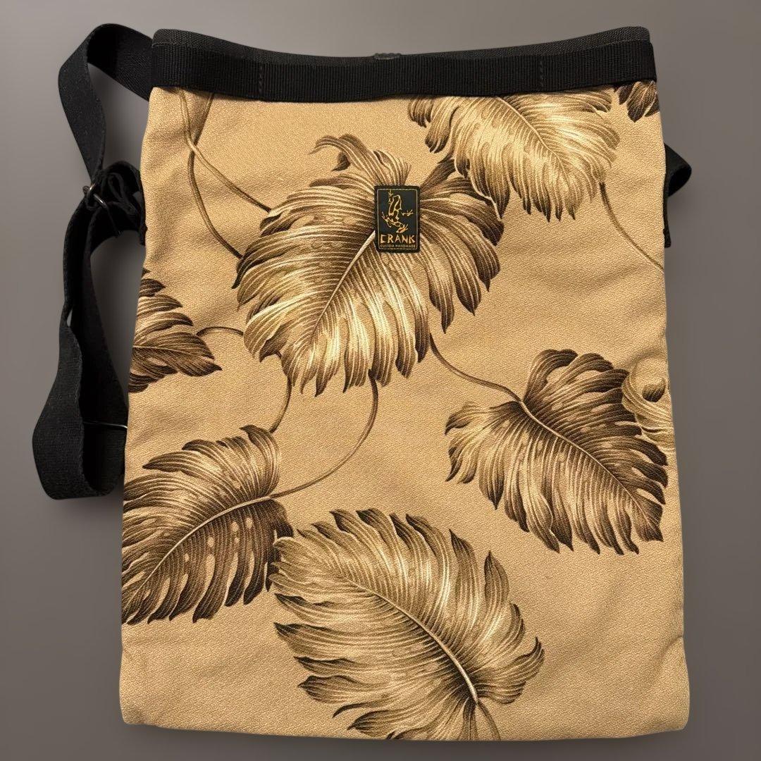 NEXUSVII×CRANK ヴィンテージアロハ柄サコッシュ