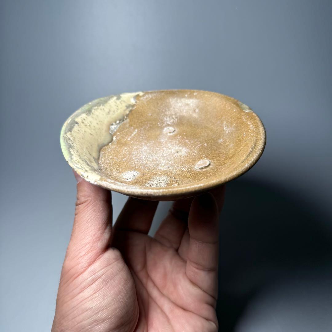 桃山〜江戸初期 古唐津 皿 平盃 向付 小さめの高台 灰釉 目跡 発掘物