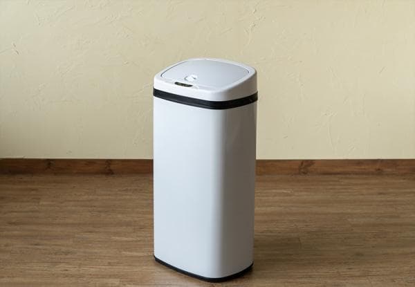 《新品・送料無料》センサー自動開閉式ダストボックス　68L　BK/SL/WH