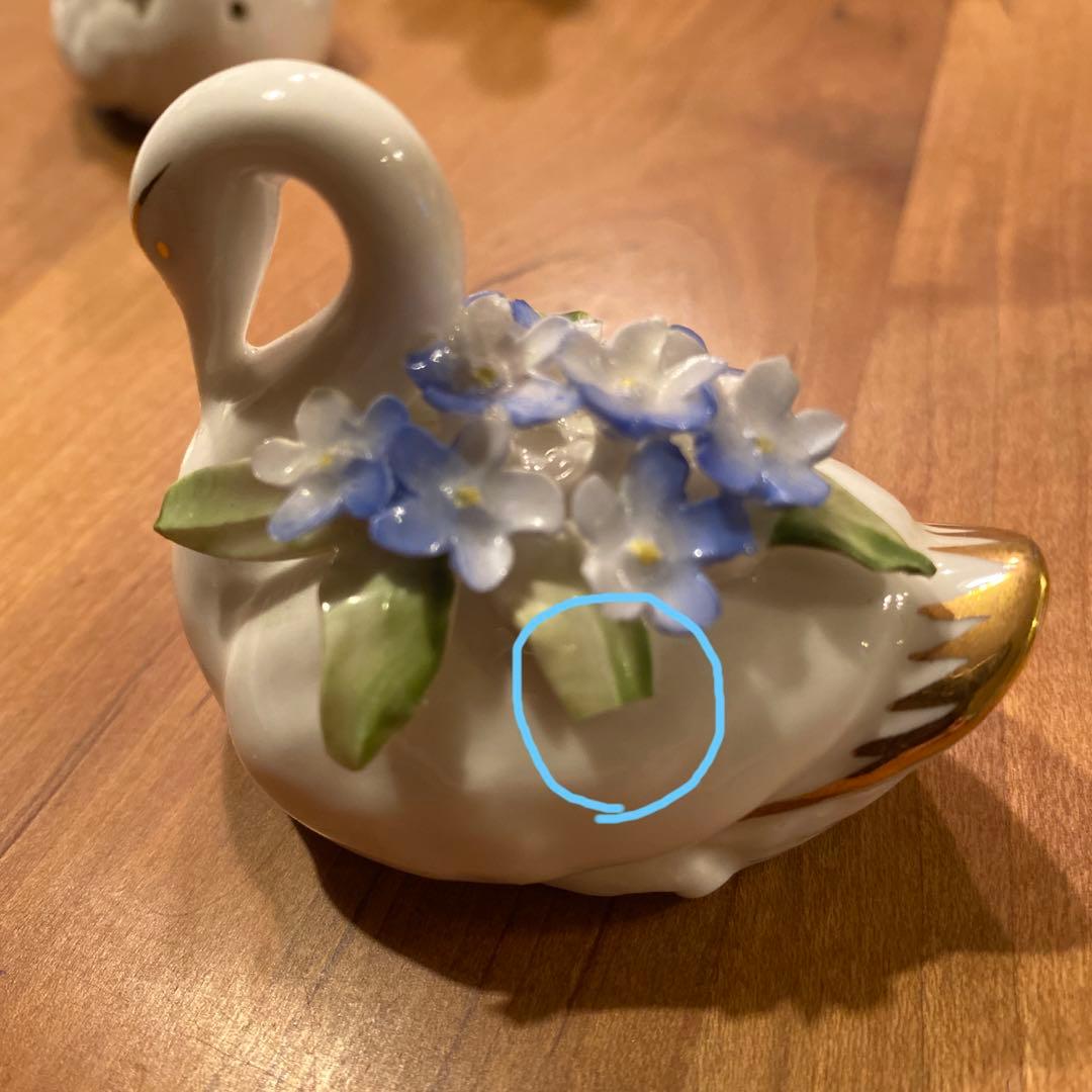 ロイヤルアダレイ　白鳥　ソルト&ペッパー入れ　置き物