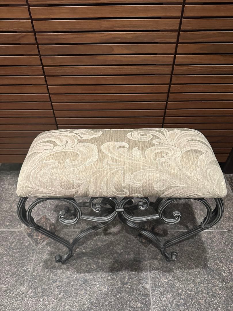 アンティーク家具椅子　スツール