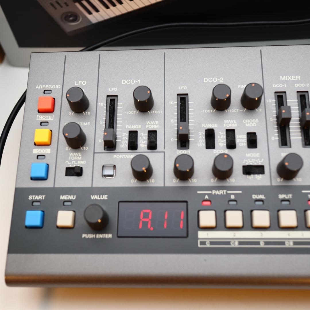 ローランド Roland Boutique JX-08 美品 元箱有 不具合あり - メルカリ