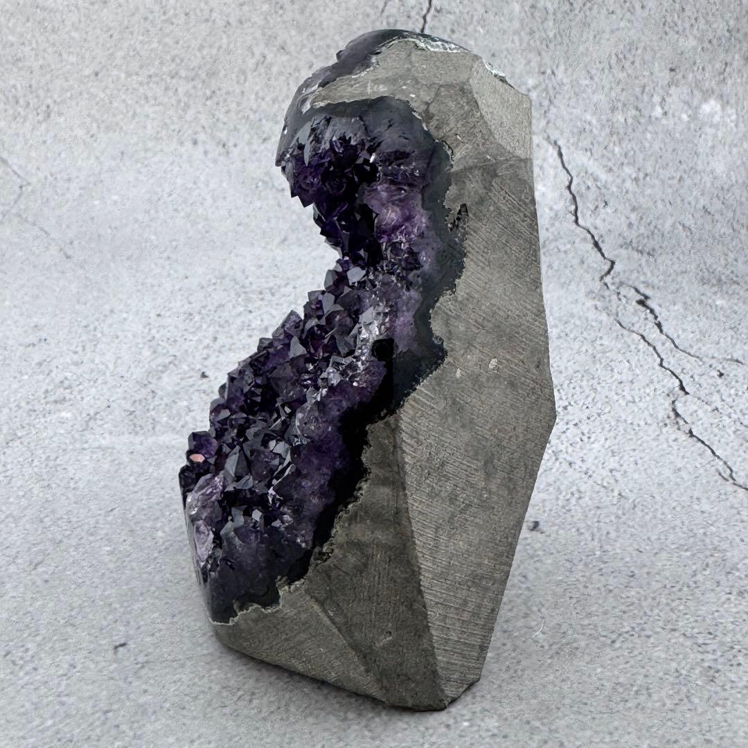 G-100アメジストクラスター ドーム 原石 天然石 パワーストーン　インテリア