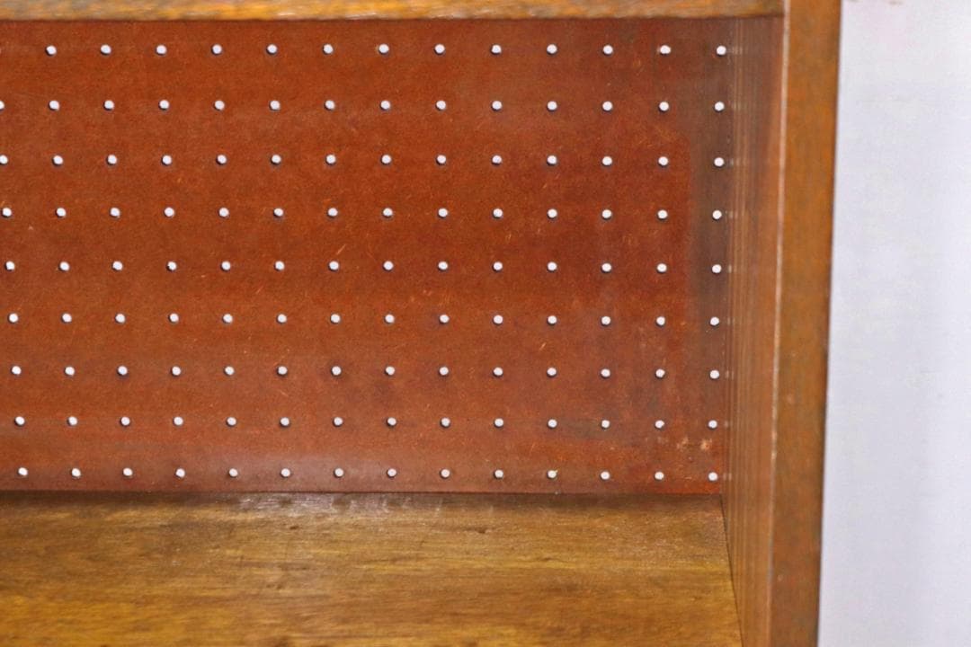 レトロ 本棚 ラック ディスプレイ 飾り棚 食器棚 収納 ラワン材 ペグボード