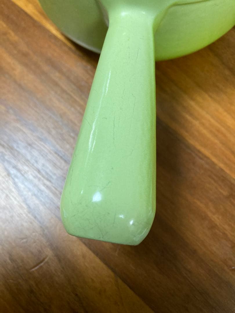 LE CREUSET 緑色ミルクパン