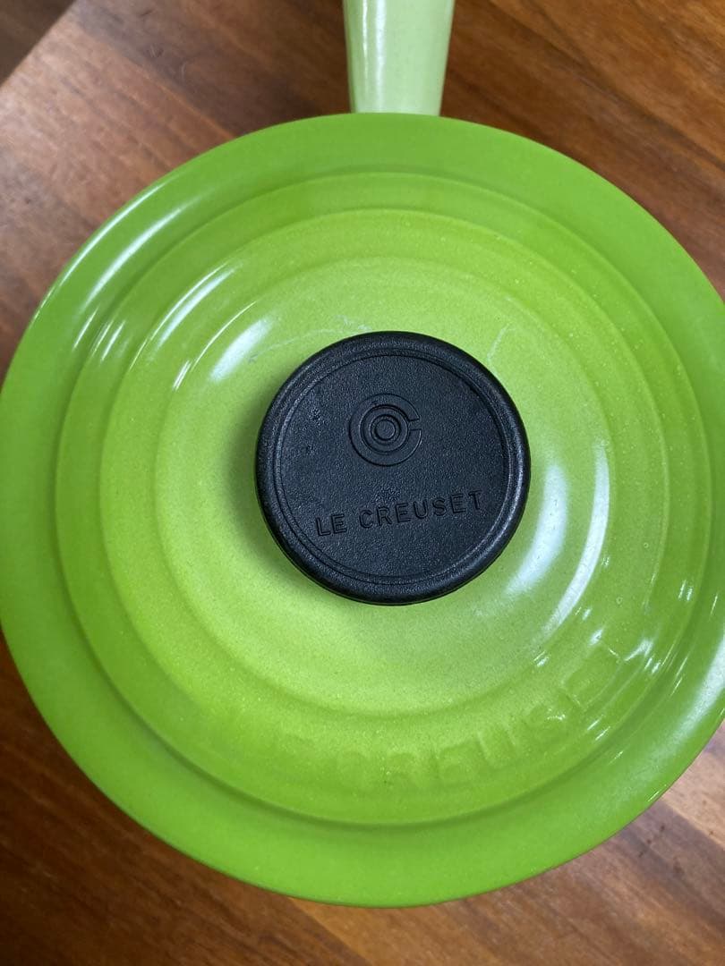 LE CREUSET 緑色ミルクパン