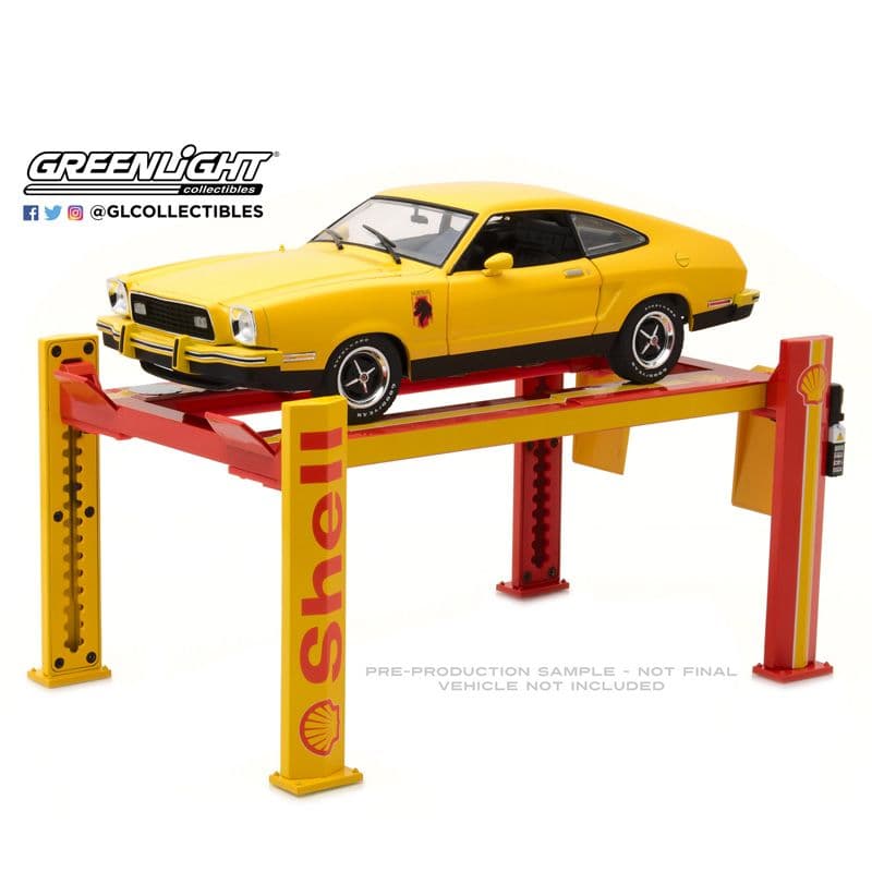 グリーンライト1/18 フォーポスト　リフト - シェル・オイル