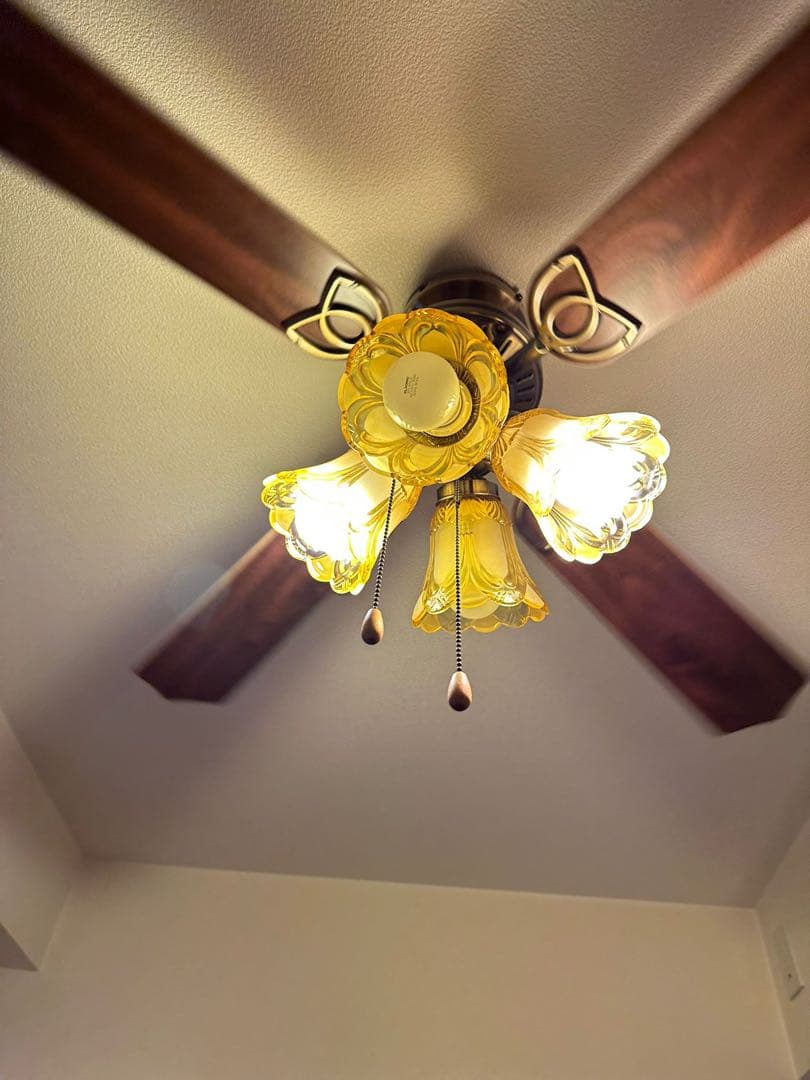 イエロー フラワー型シーリングファン　暖風　冷風
