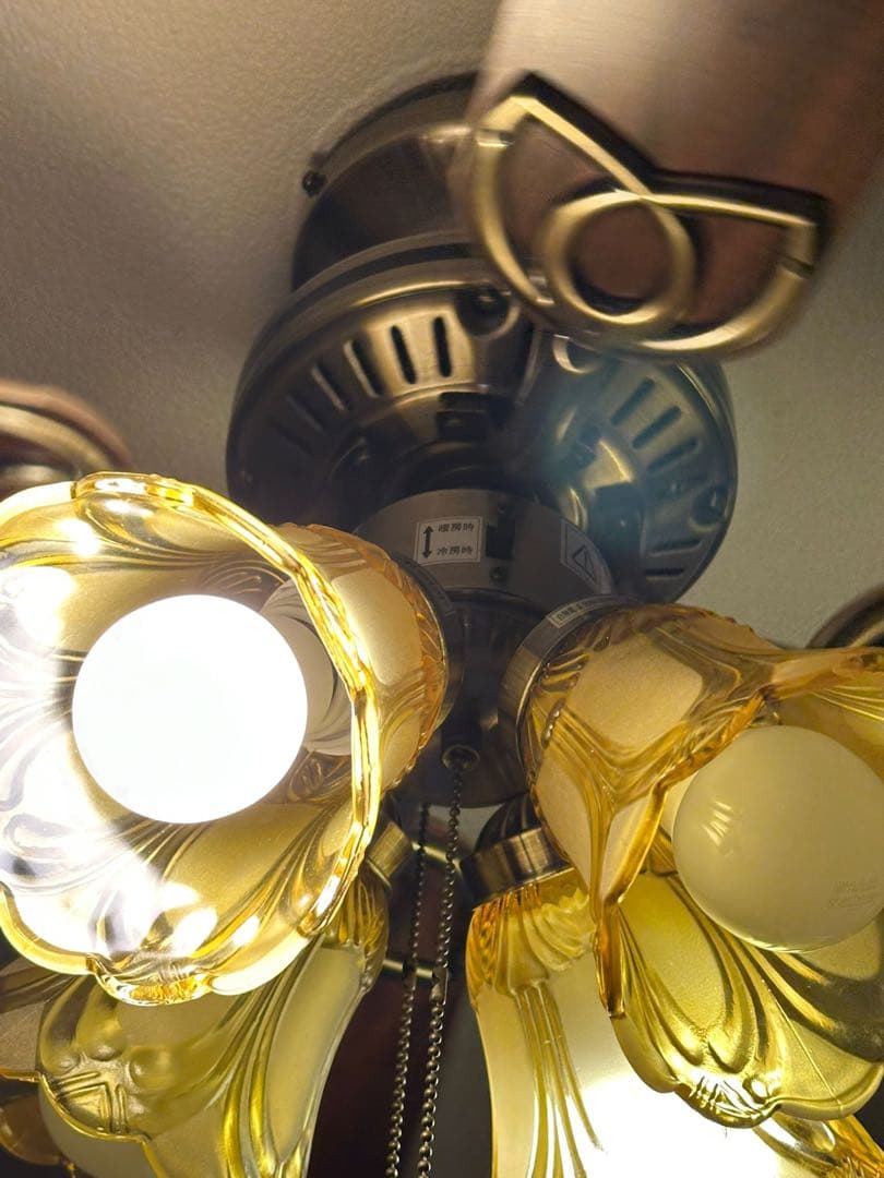 イエロー フラワー型シーリングファン　暖風　冷風