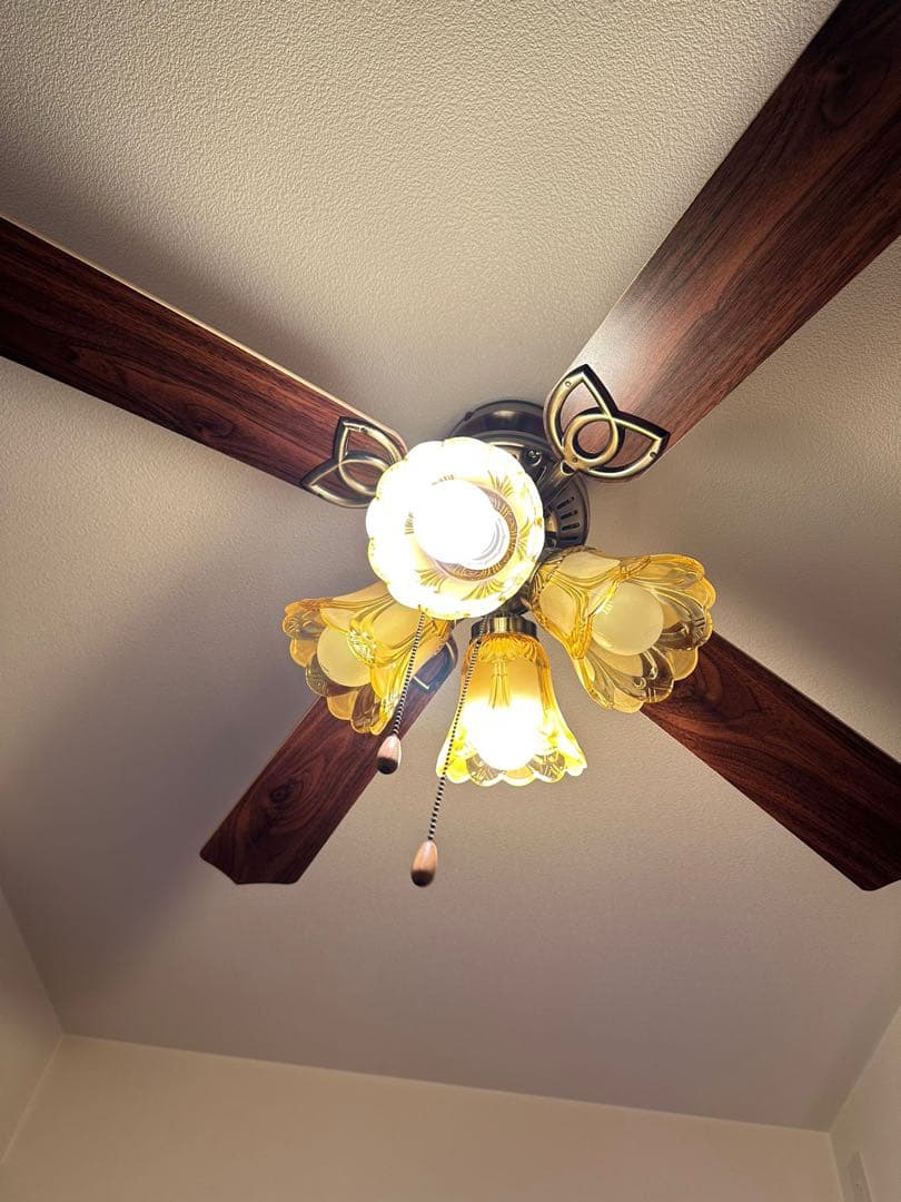 イエロー フラワー型シーリングファン　暖風　冷風