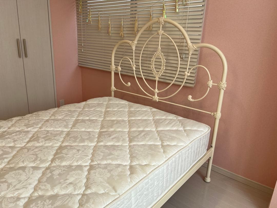 LAURA ASHLEY セミダブルベッドフレーム&マットレスM