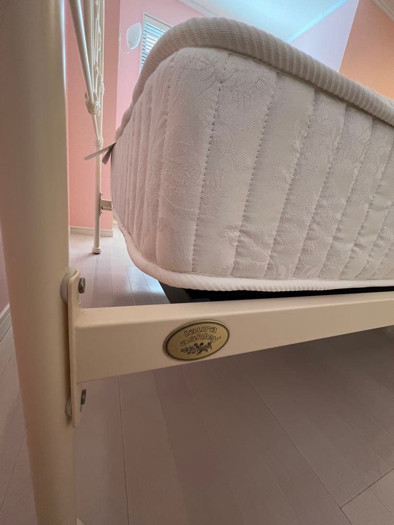 LAURA ASHLEY セミダブルベッドフレーム&マットレスM