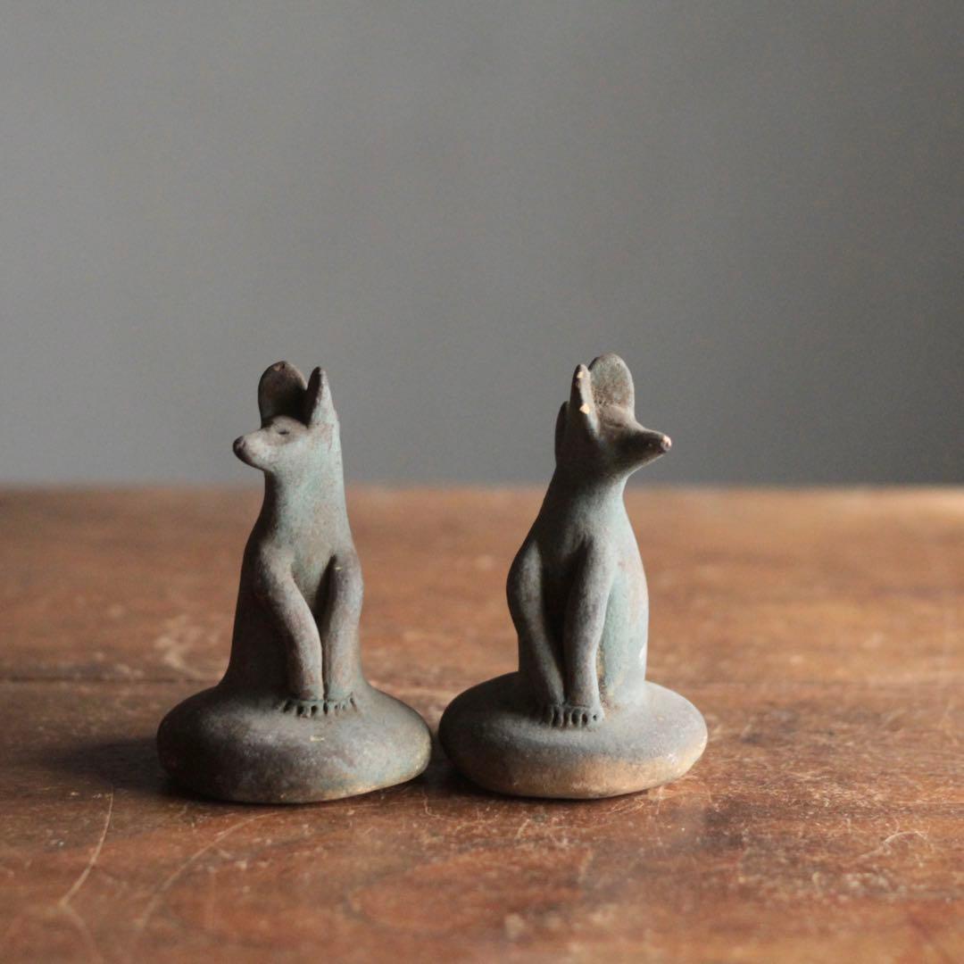 古い 土人形 お稲荷さん 一対 御狐様 民芸 民間信仰 古道具 オブジェ