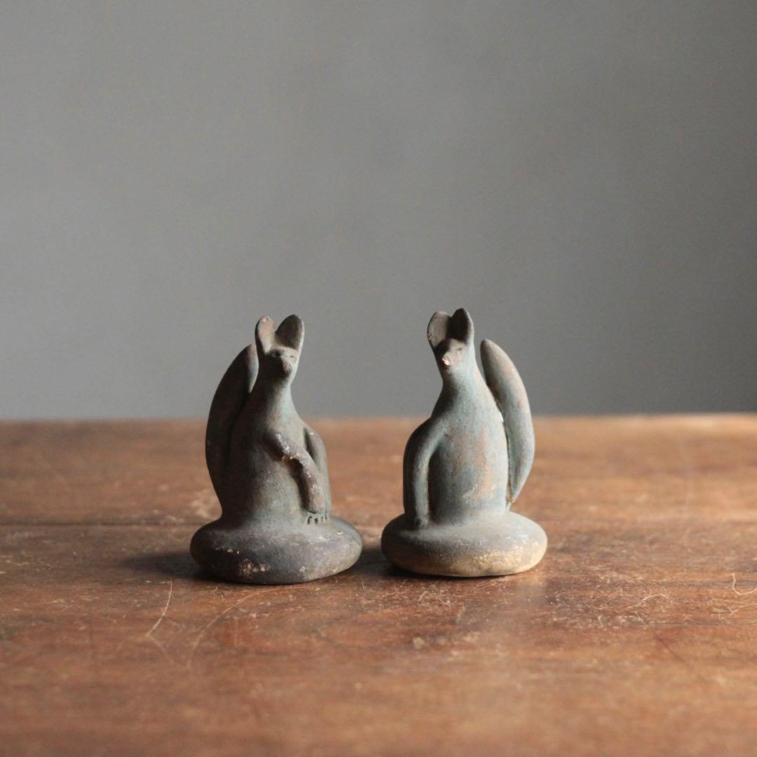 古い 土人形 お稲荷さん 一対 御狐様 民芸 民間信仰 古道具 オブジェ