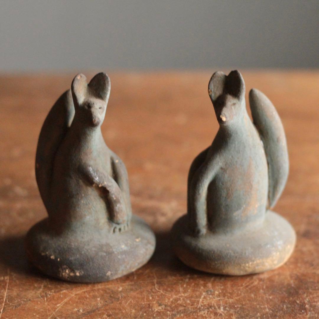 古い 土人形 お稲荷さん 一対 御狐様 民芸 民間信仰 古道具 オブジェ