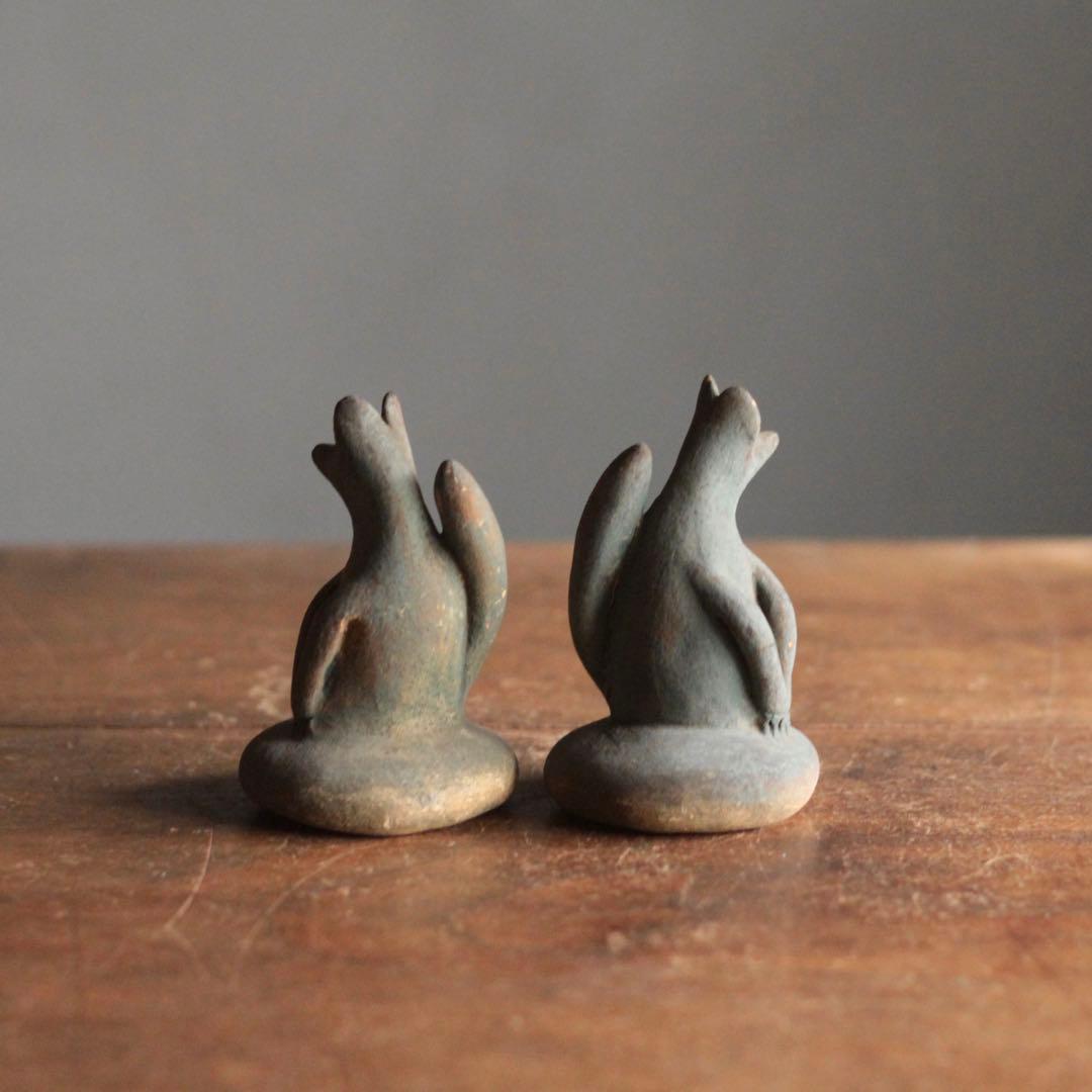 古い 土人形 お稲荷さん 一対 御狐様 民芸 民間信仰 古道具 オブジェ