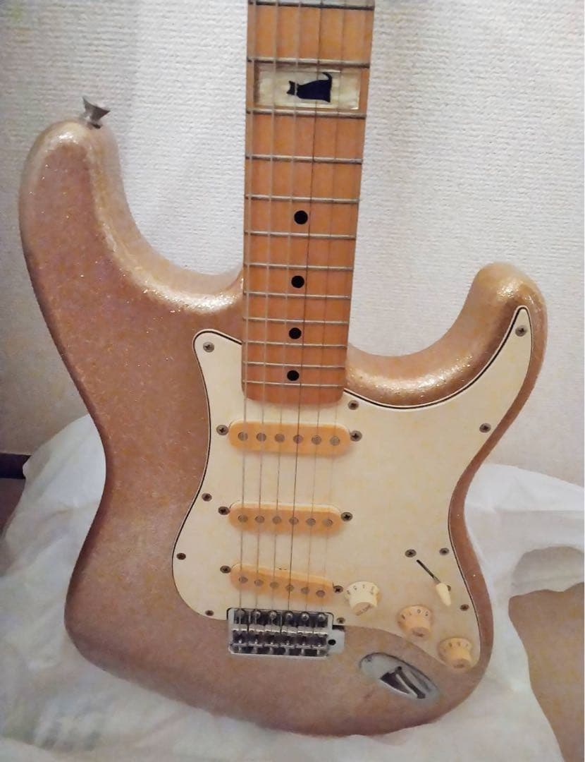 fernandes ラルク　kenモデル　ピンク　ラメ　ギター　フェルナンデス