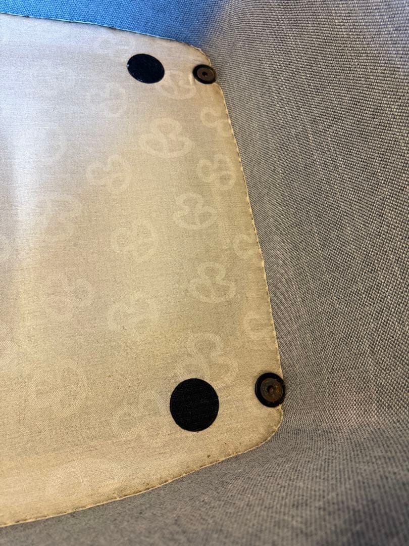 フリッツ・ハンセン JH4 FRI 1人掛けソファ ハイメ・アジョン