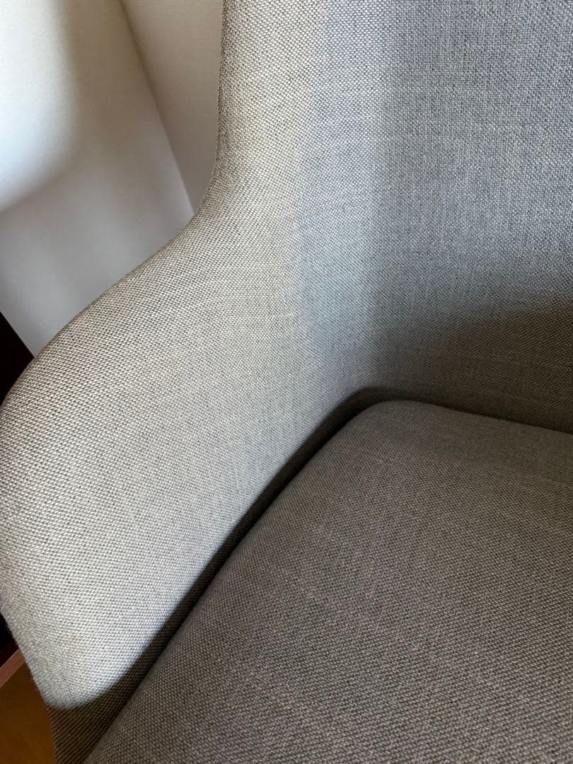 フリッツ・ハンセン JH4 FRI 1人掛けソファ ハイメ・アジョン