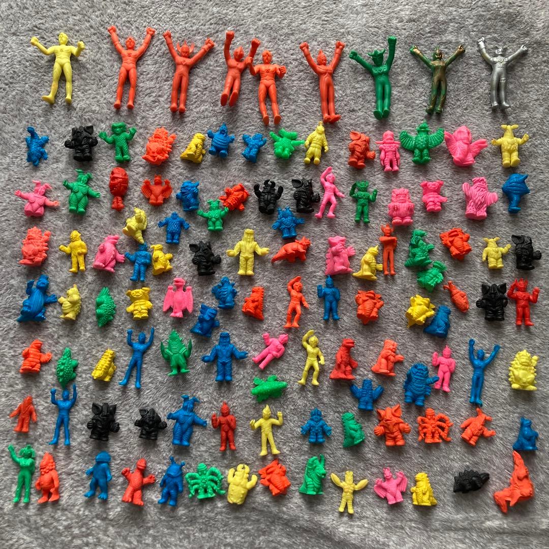 ウルトラマン怪獣消しゴム 当時物 希少 昭和レトロ まとめ売り 約100個