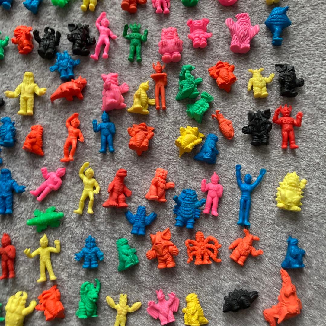 ウルトラマン怪獣消しゴム 当時物 希少 昭和レトロ まとめ売り 約100個