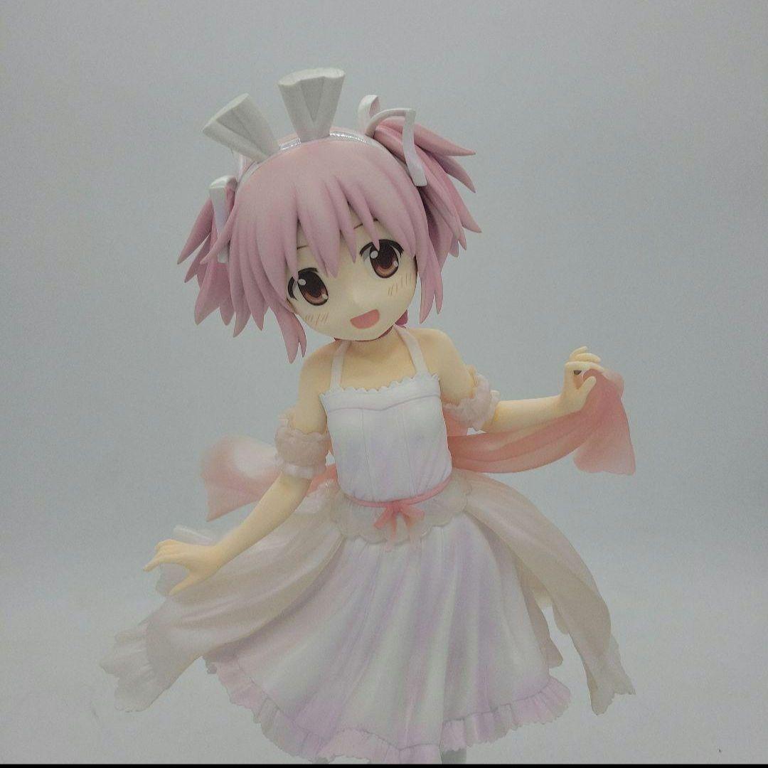 【箱変形あり】鹿目まどか　うさみみver. 1/4スケールフィギュア