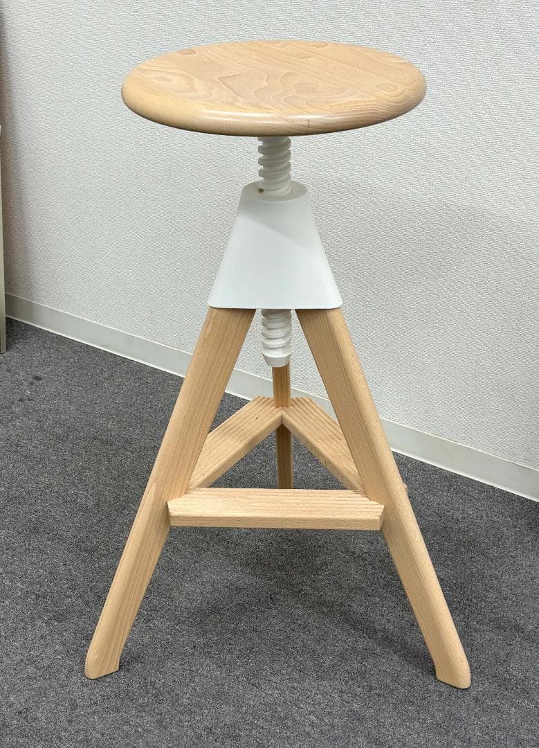 マジス■トム&ジェリー　足掛け＆昇降機能付　2脚セット　ハイカウンターチェア　白