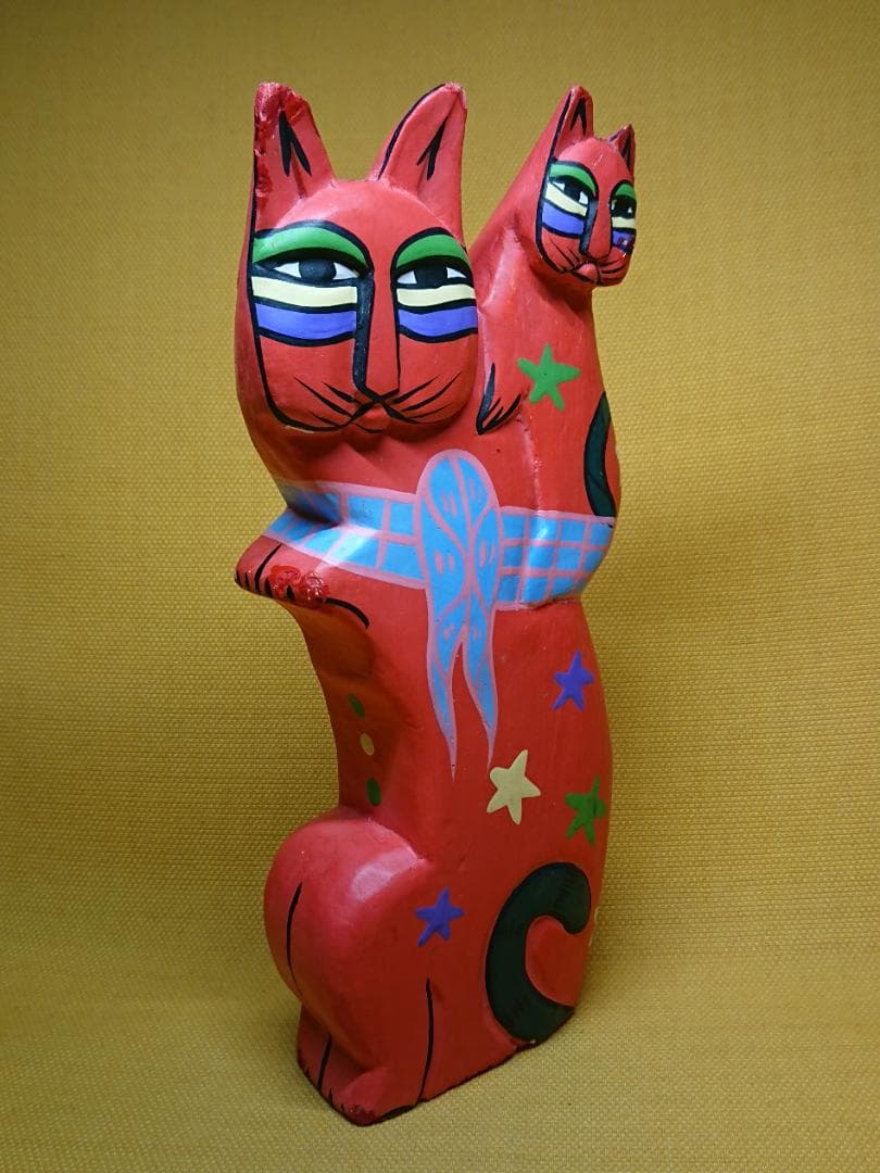 ネコ　猫　木彫　手描き　オブジェ　置物　インテリア　工芸品　美術品　A1364