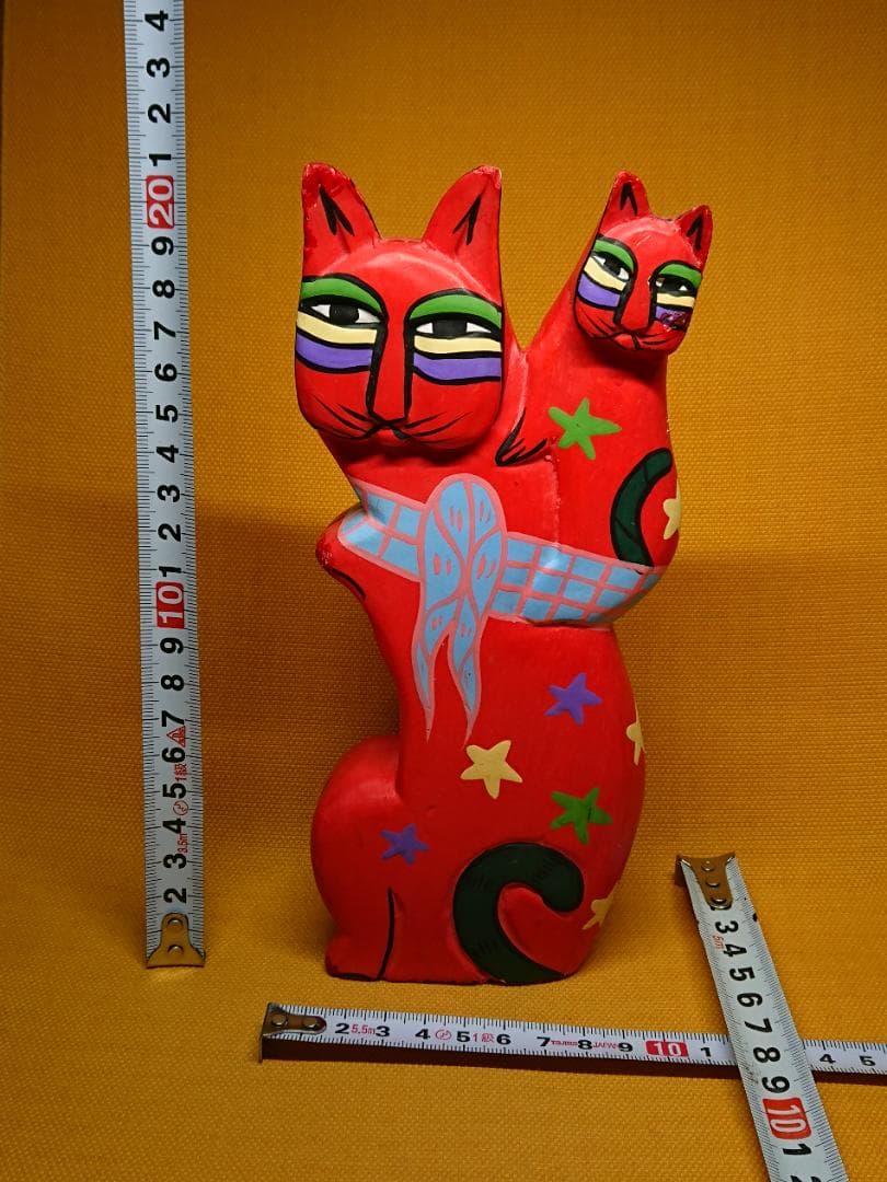 ネコ　猫　木彫　手描き　オブジェ　置物　インテリア　工芸品　美術品　A1364