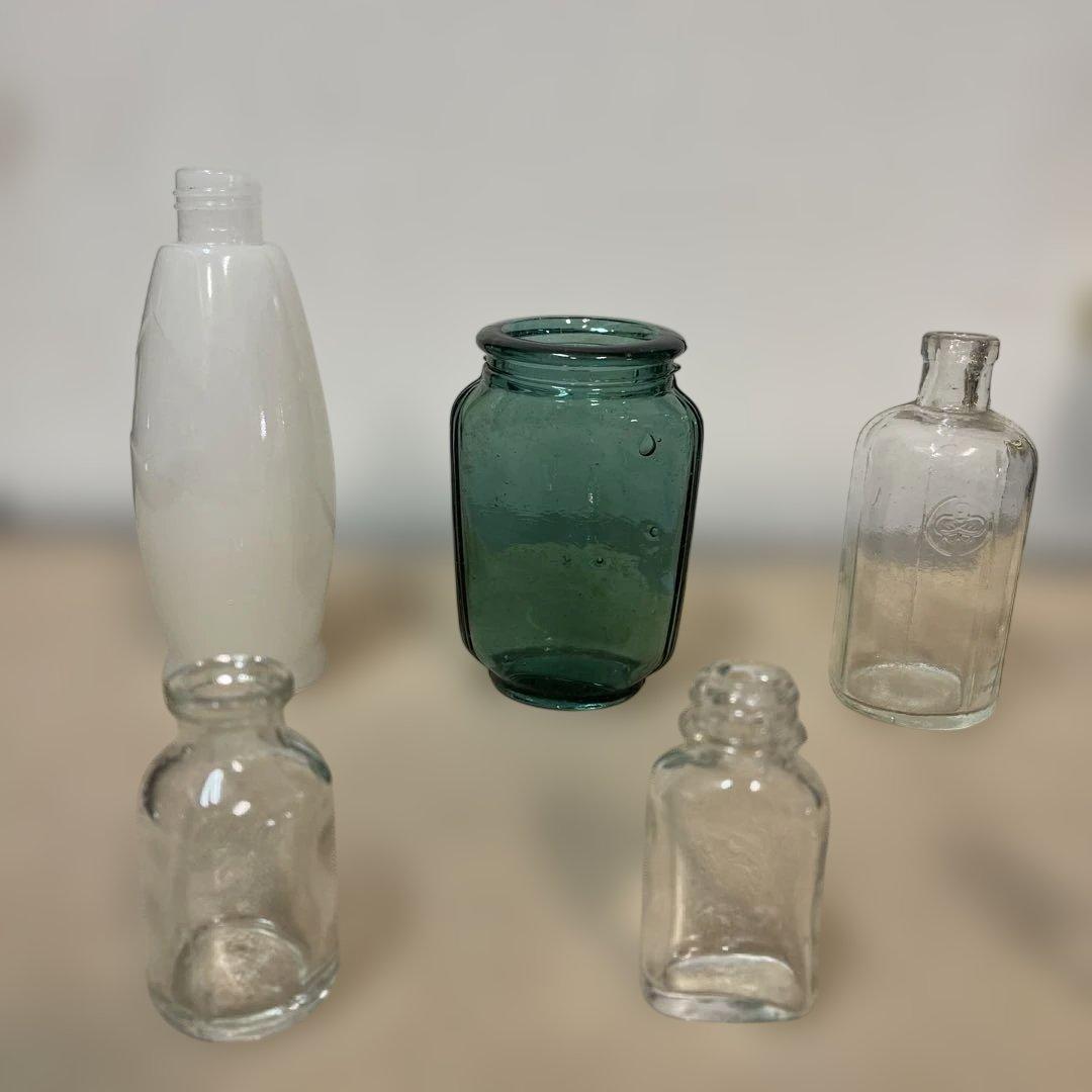 MR-451A ガラス瓶セット 8個 透明緑白コレクション　レトロ　アンティーク