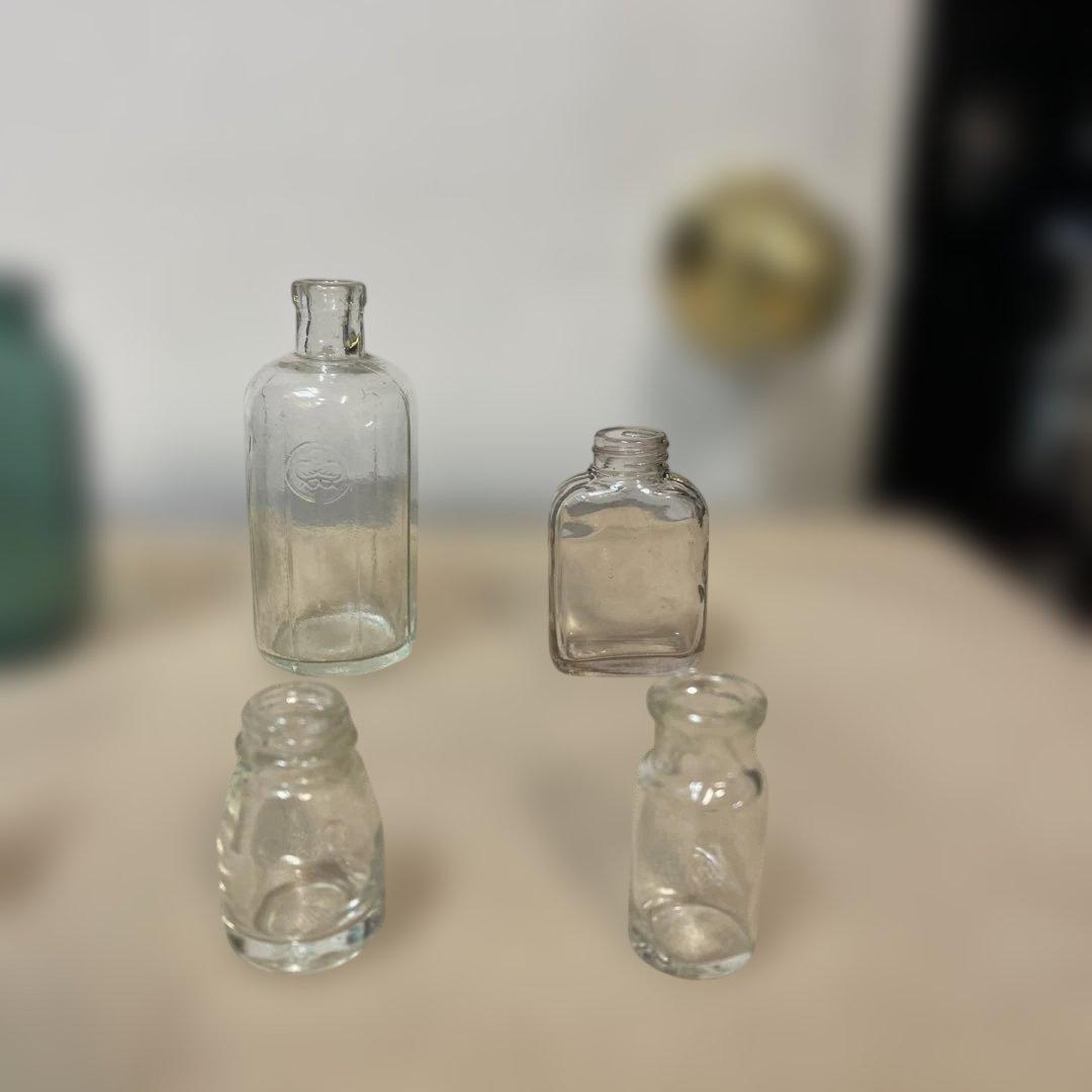 MR-451A ガラス瓶セット 8個 透明緑白コレクション　レトロ　アンティーク