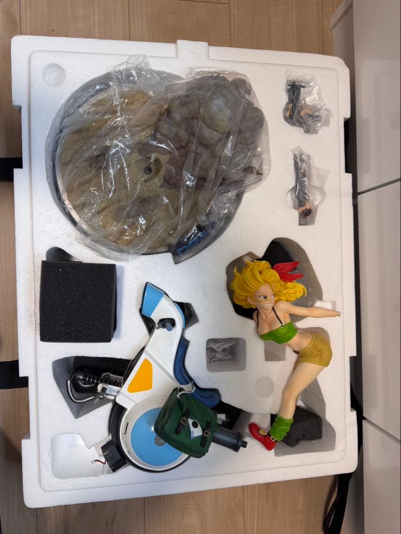 ドラゴンボール ランチ スタチュー BLITZWAY / ブリッツウェイ 中古