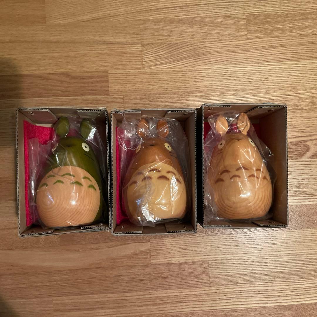 木彫りのトトロ 工房西岡 3点セット - メルカリ