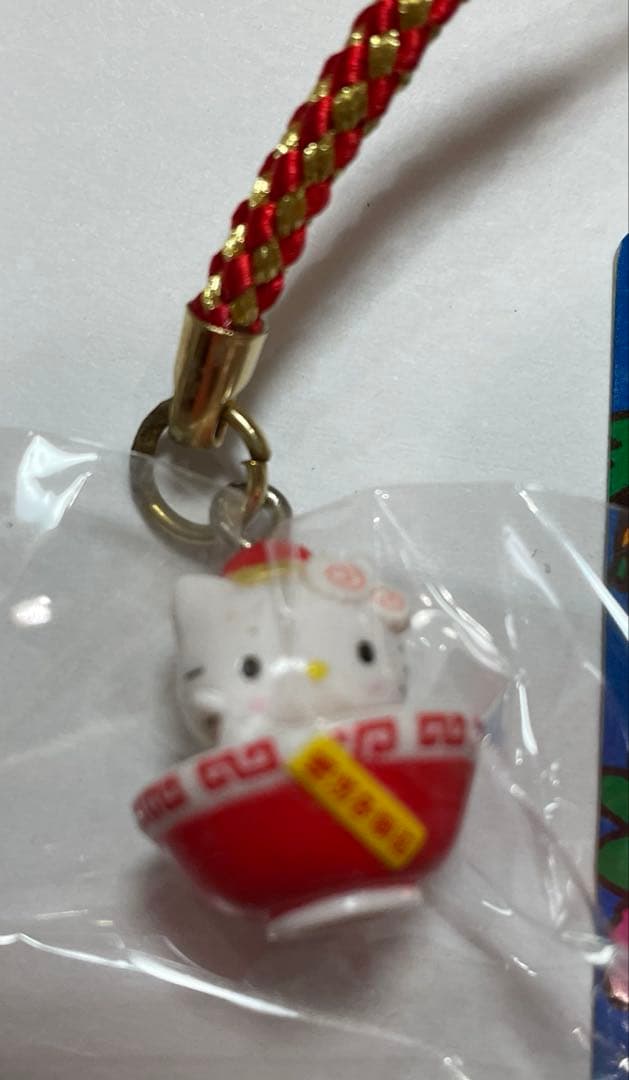 公*o様 ハローキティ 根付 ストラップ 横浜中華街7個 バラ売り不可