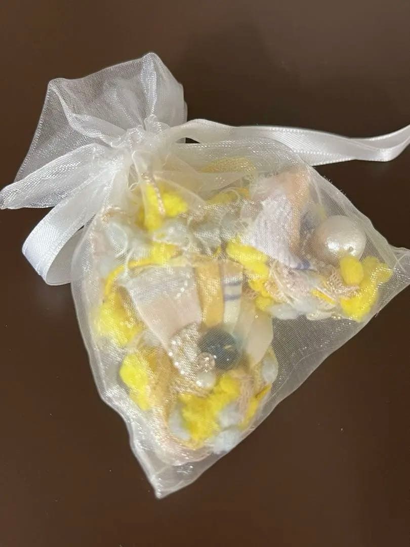 OOO(Ring Ring Ring)ハンドメイド　イヤリング　黄　アクセサリー