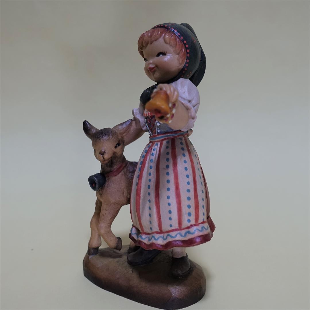 ANRI【Swiss Girl Goat Bell】アンリ人形