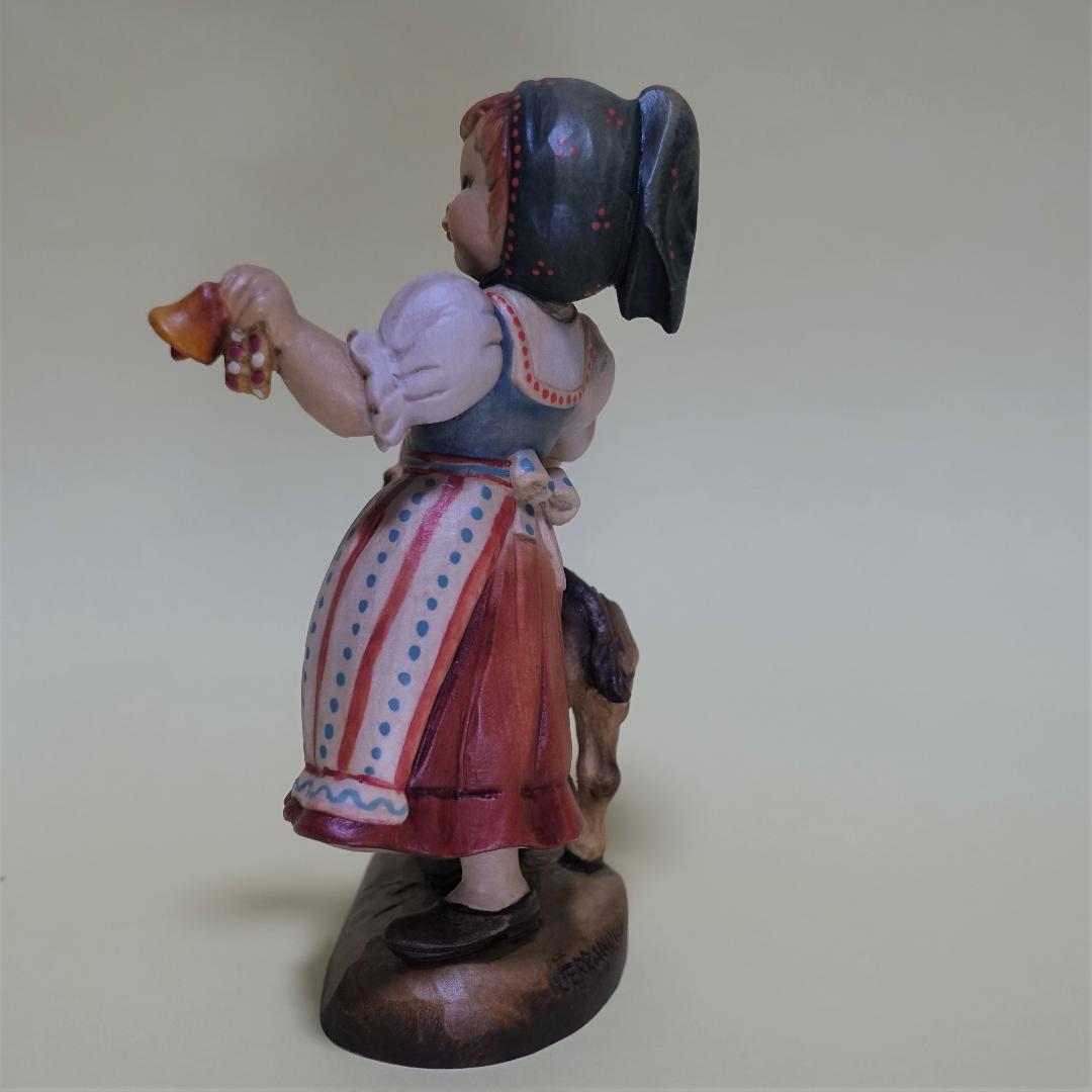 ANRI【Swiss Girl Goat Bell】アンリ人形